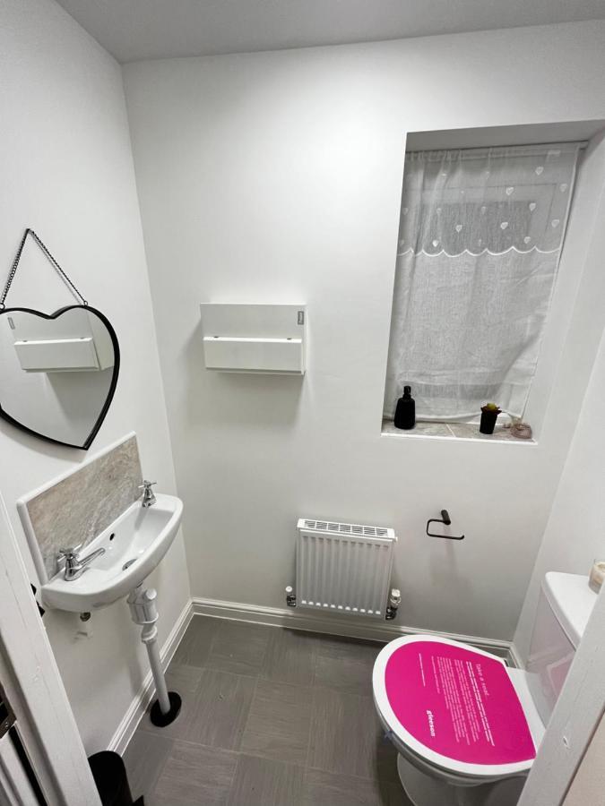 New Ollerton Parkgate Rest Apartment ภายนอก รูปภาพ